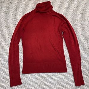 h&m turtleneck red long sleeve shirt
